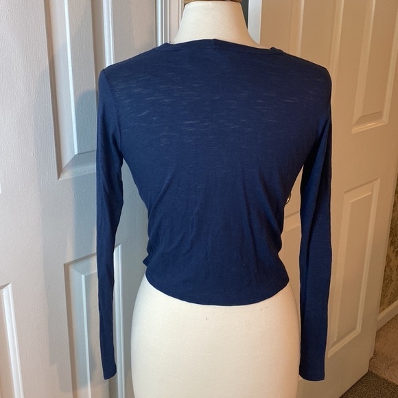 Six/Fifty Navy Blue Long Sleeved Shirt w/ Tie Front Size Small in EUC - Picture 6 of 8